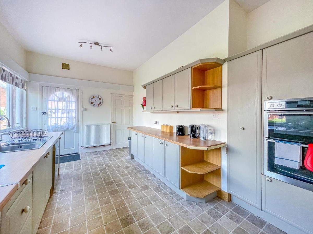 *Rg9Bc* For Your Most Relaxed & Cosy Stay + Free Parking + Free Fast Wifi * Leeds  Zewnętrze zdjęcie
