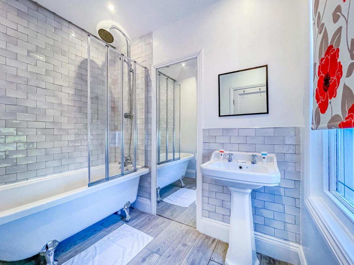 *Rg9Bc* For Your Most Relaxed & Cosy Stay + Free Parking + Free Fast Wifi * Leeds  Zewnętrze zdjęcie